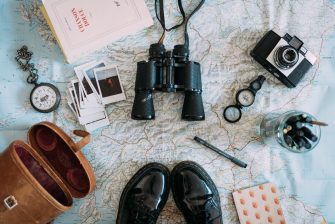 Voyager en avion avec son matériel de camping